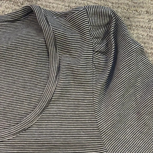 Madewell Navy & White Thin-Striped Scoop Neck Tee Nwot - Picture 5 of 6